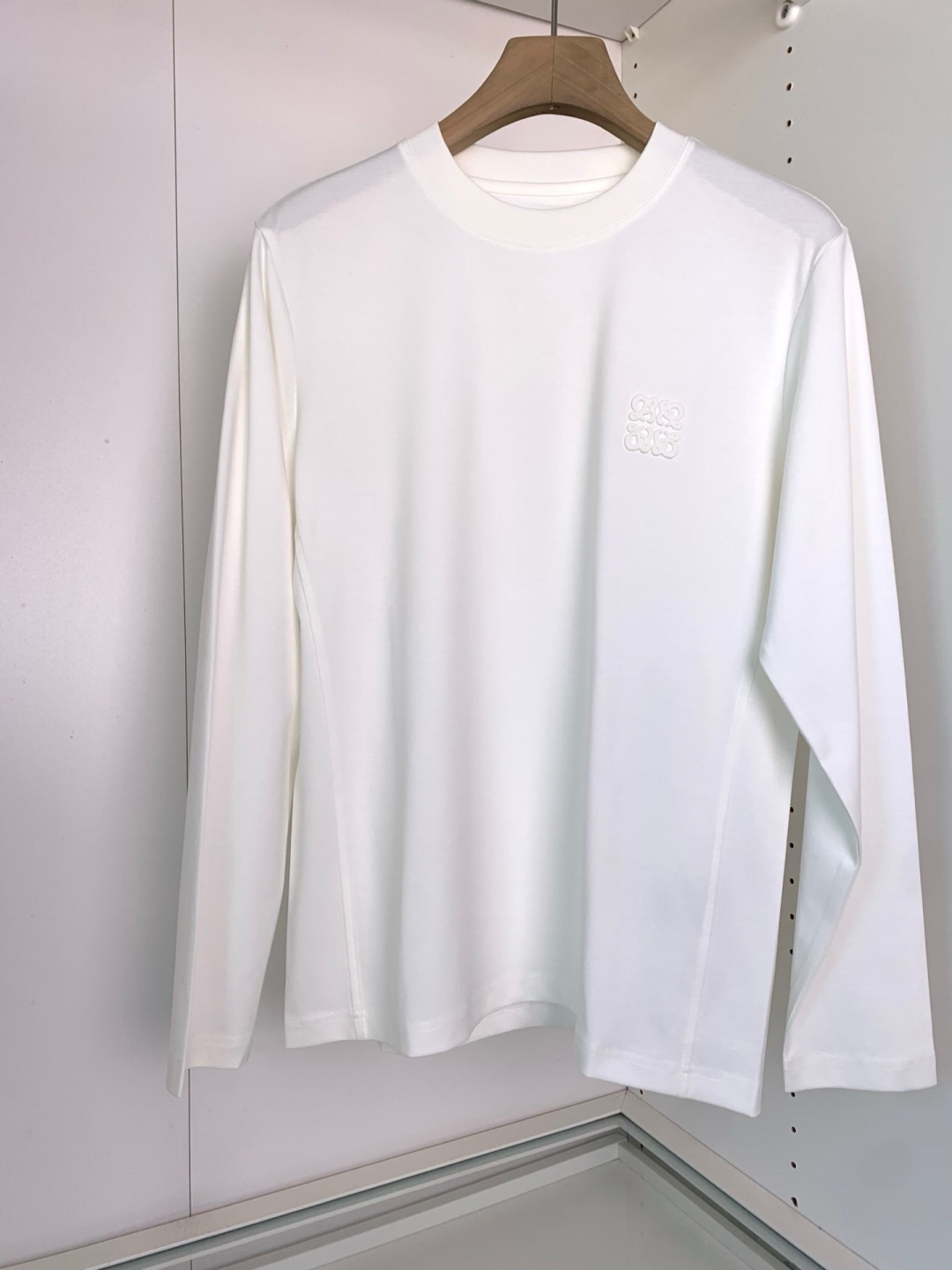 打底系列季度：2025秋冬颜色：黑色 白色 金铜色 石墨灰 藏青色 军绿色尺码: m-5xL版型：长袖打