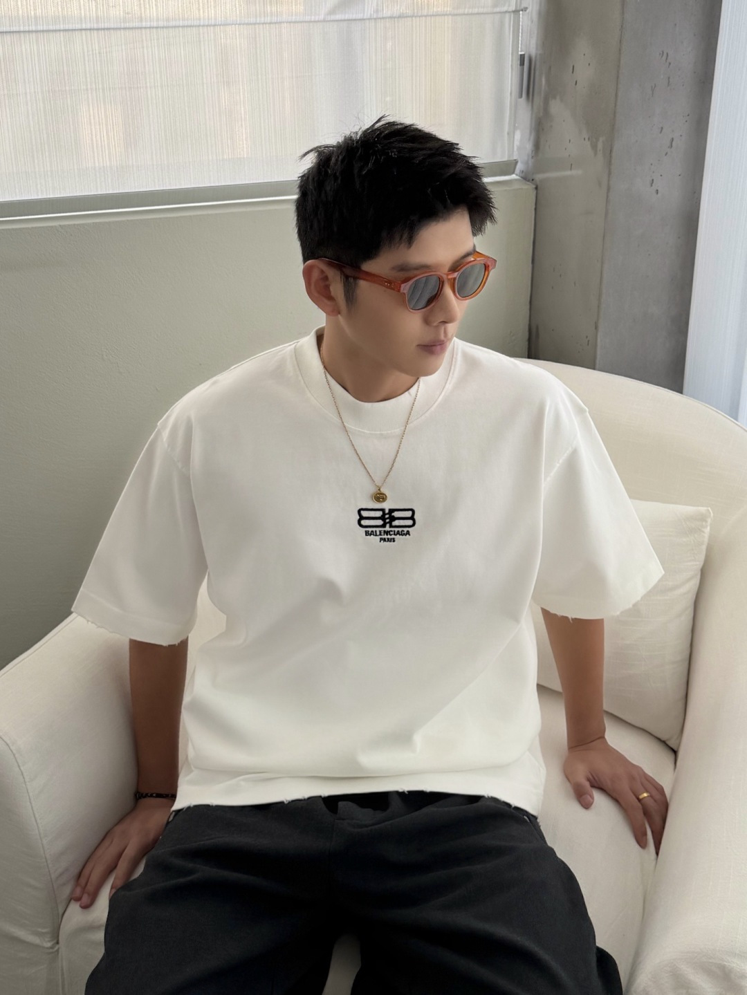 P80 Nueva camiseta de primavera de Balenciaga 2026, letras bordadas, colores: negro, blanco, tallas: S-XXL