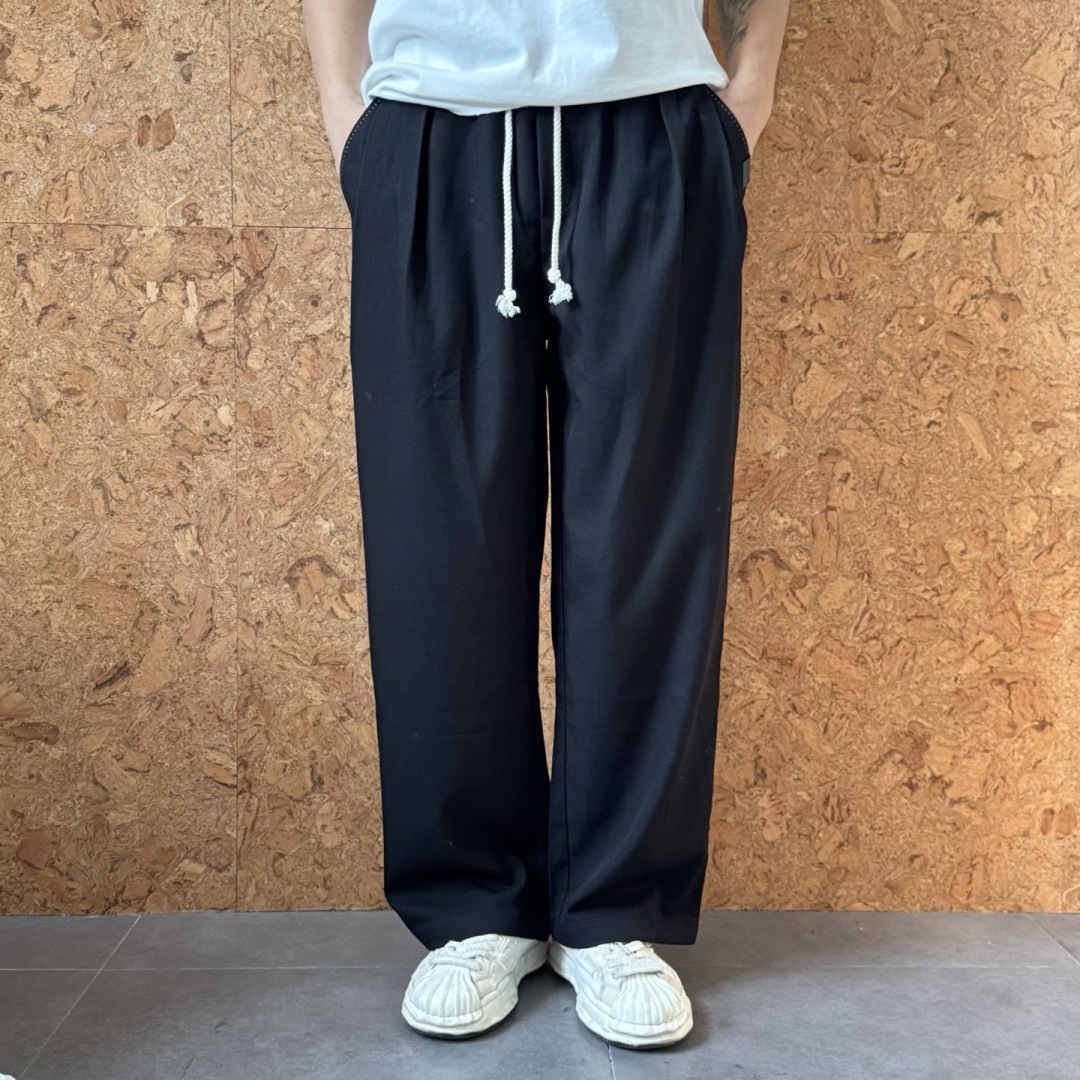 LOEWE🌟2026年春季新款休闲长裤🆕采用优质棉质材，搭上身足够吸睛且回头率爆棚！男女同款！码数：M-