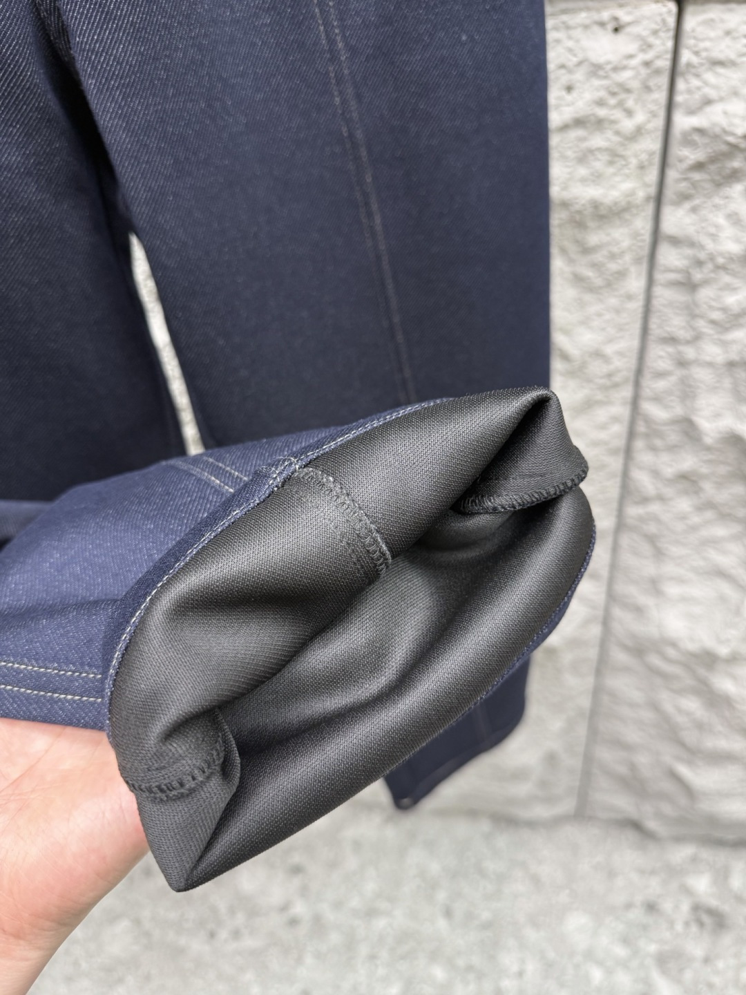 马吉拉🔥🔥春夏新款天丝混纺垂感休闲裤，高端男士必备超柔超弹直筒裤。特供顶级渠道分享，辨识度超高。用面料征