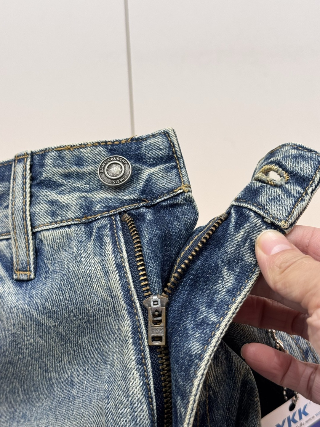 YS*L圣*罗兰2026春夏新款阔腿牛仔裤 进口意大利高定牛仔面料 时尚休闲 常规版型 微弹力面料 面料