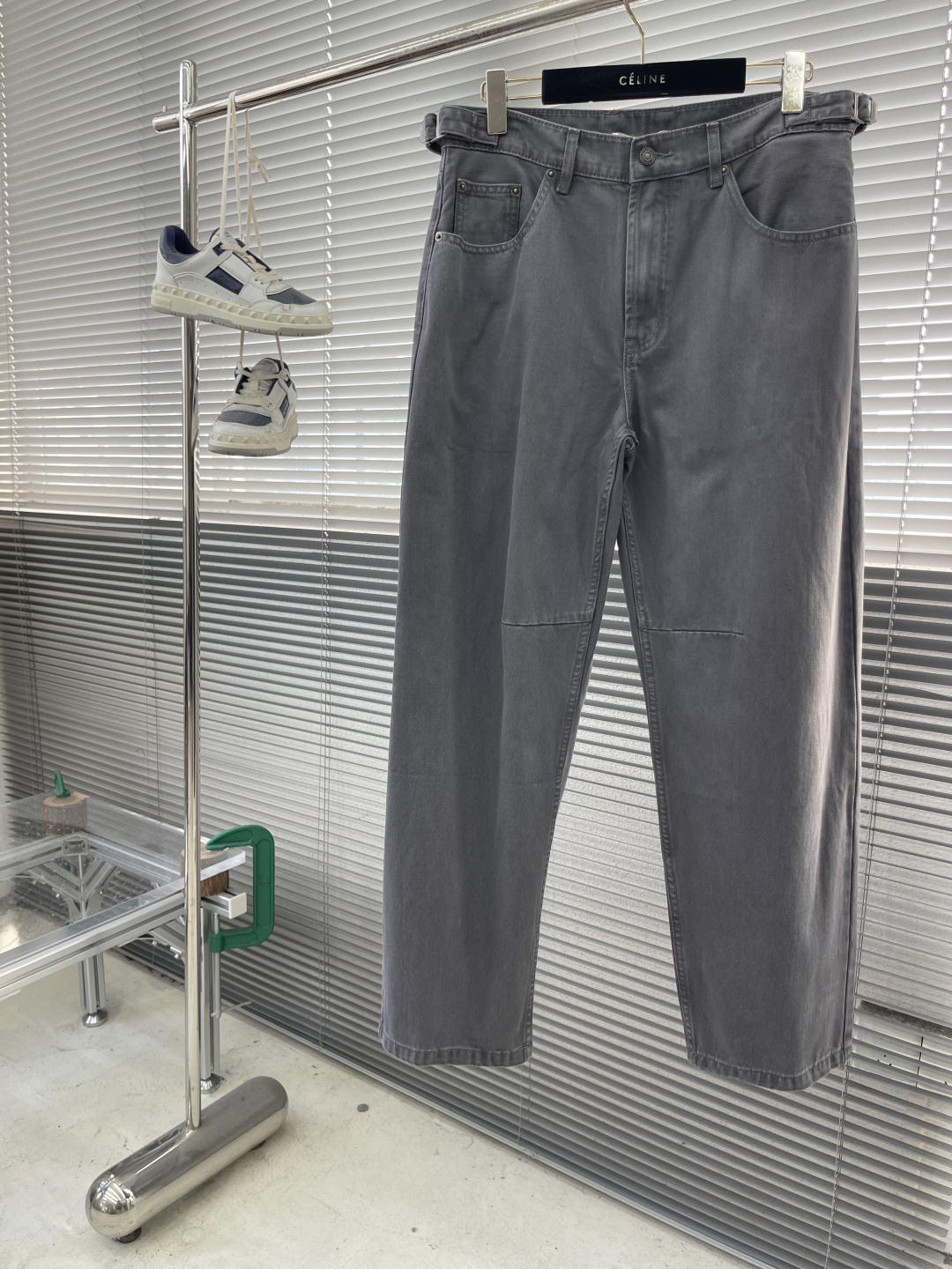 SLoro Piana 牛仔长裤 码数：M-3XL 休闲直筒裤 面料:天然有机棉织造而成的粗斜纹风格的丹