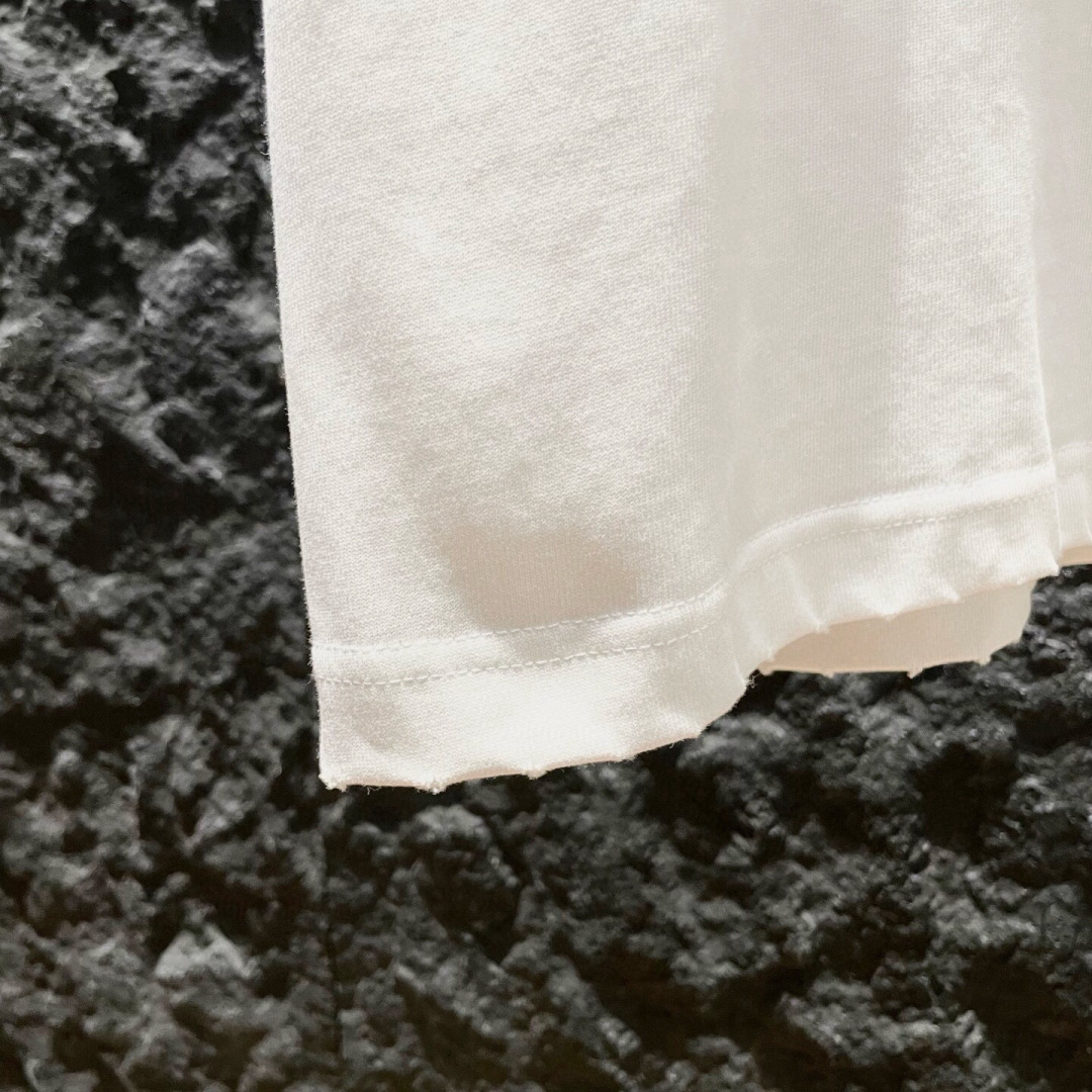 新款🌟Y-3，新款T恤，面料采用顶级原版精梳棉洗水面料，立体印花图案设计，时尚潮流，顶级的做工，高端品质