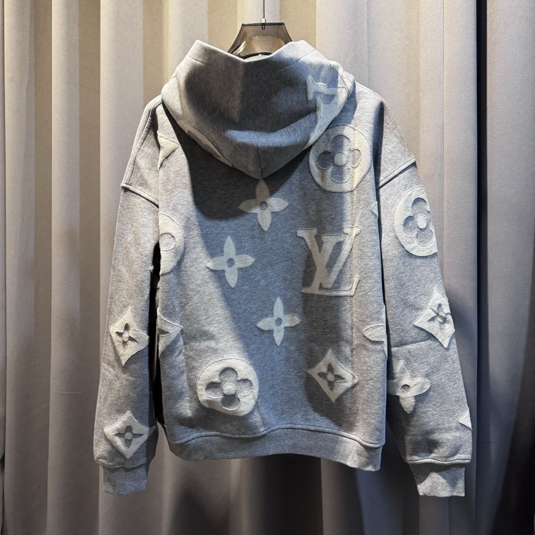 新款🆕驴牌，新款满版logo连帽拉链外套，秋季新款，上身效果帅气十足，男女同款，潮人必备。码数：S-XL