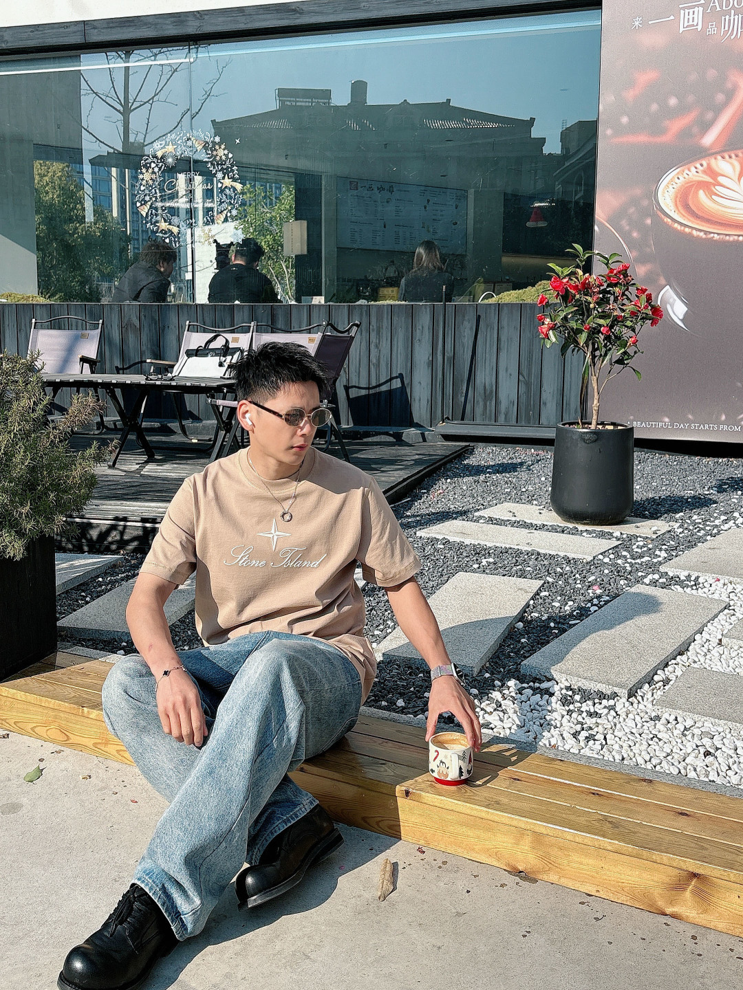 2026 春夏新品石头岛短袖颜色： 灰蓝 米白色 杏色码数：M-5XL