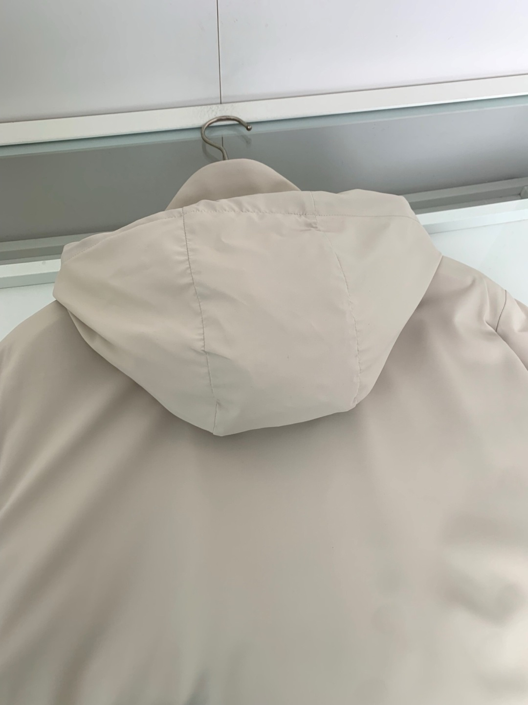 ZZ2026春夏新品 老钱新贵推荐！ 商务休闲隐藏式连帽立领夹克外套，可连帽可立领 门襟拉链撞色设计 合