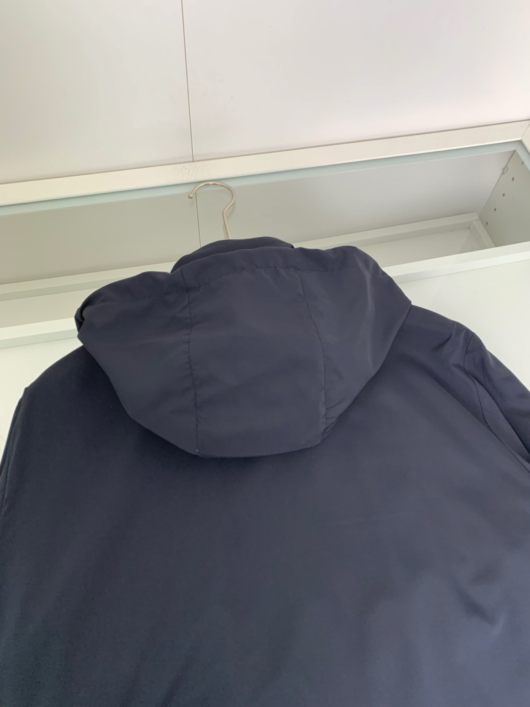 ZZ2026春夏新品 老钱新贵推荐！ 商务休闲隐藏式连帽立领夹克外套，可连帽可立领 门襟拉链撞色设计 合