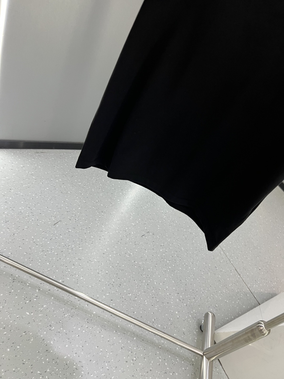 Versace2026春夏新品马年限定刺绣中国结款短袖T恤；主打中国新年主题，设计融合了品牌经典元素与东