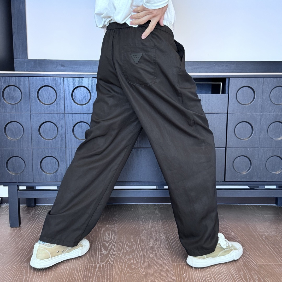 BV🌟2026年夏季新款薄款休闲裤🆕采用优质面料，具有质感，松紧腰带设计，超级时尚洋气！码数：M-3XL