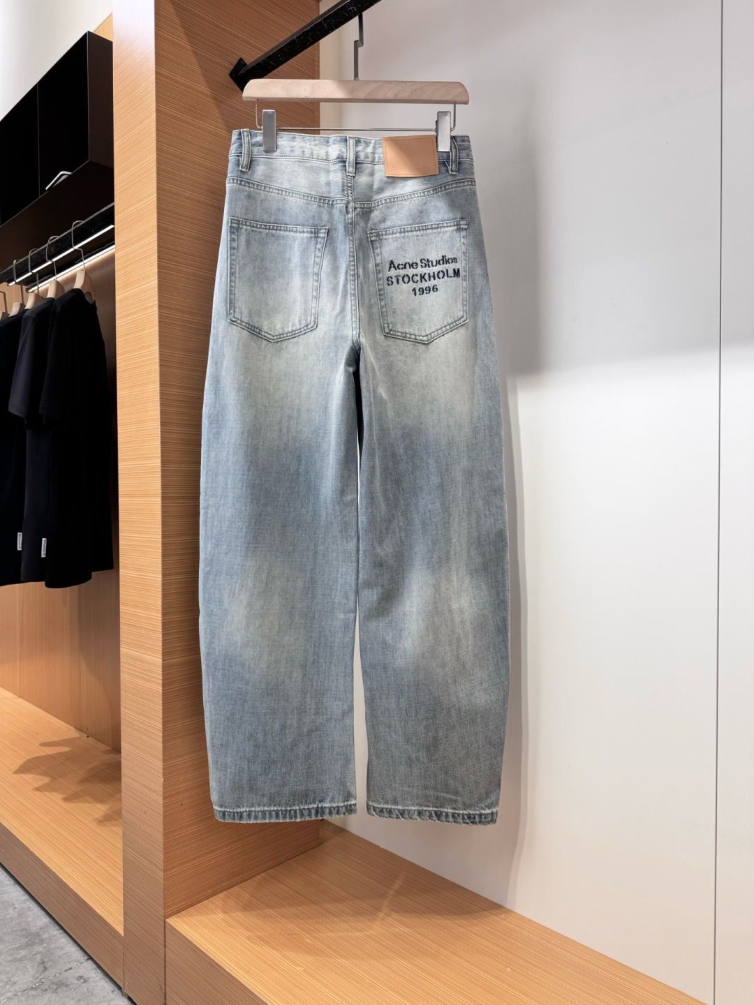 Scne*Stu*ios2026春夏新款阔腿牛仔裤 进口意大利高定牛仔面料 时尚休闲 常规版型 微弹力面