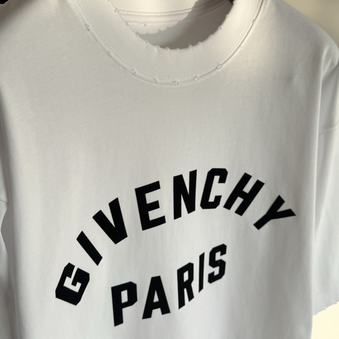 新款🌟GVE，2026新款logo图案春夏打底短袖，采用舒适透气面料，潮流搭配，顶级的做工，高端品质！男