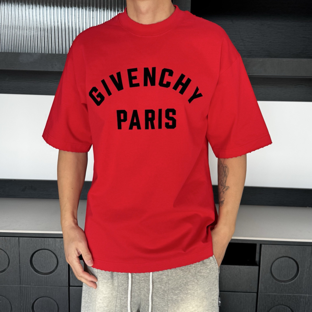 新款🌟GVE，2026新款logo图案春夏打底短袖，采用舒适透气面料，潮流搭配，顶级的做工，高端品质！男