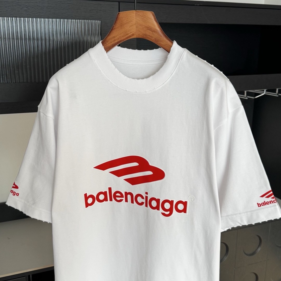 巴黎🌟2026年新款春季短袖🆕采用纯棉面料，手感细腻，超级时尚洋气！码数：XS S M L XL 男女同