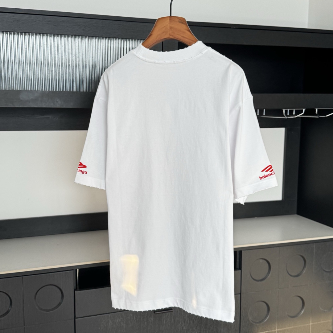 巴黎🌟2026年新款春季短袖🆕采用纯棉面料，手感细腻，超级时尚洋气！码数：XS S M L XL 男女同