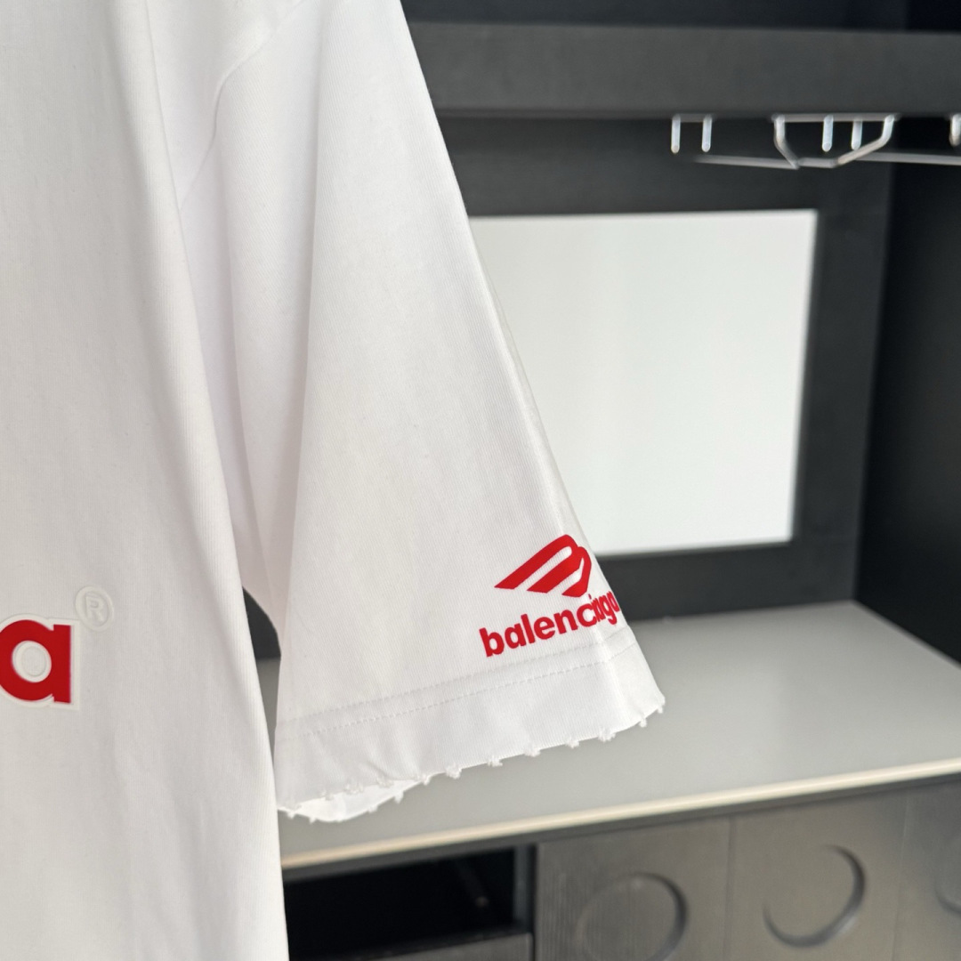 巴黎🌟2026年新款春季短袖🆕采用纯棉面料，手感细腻，超级时尚洋气！码数：XS S M L XL 男女同