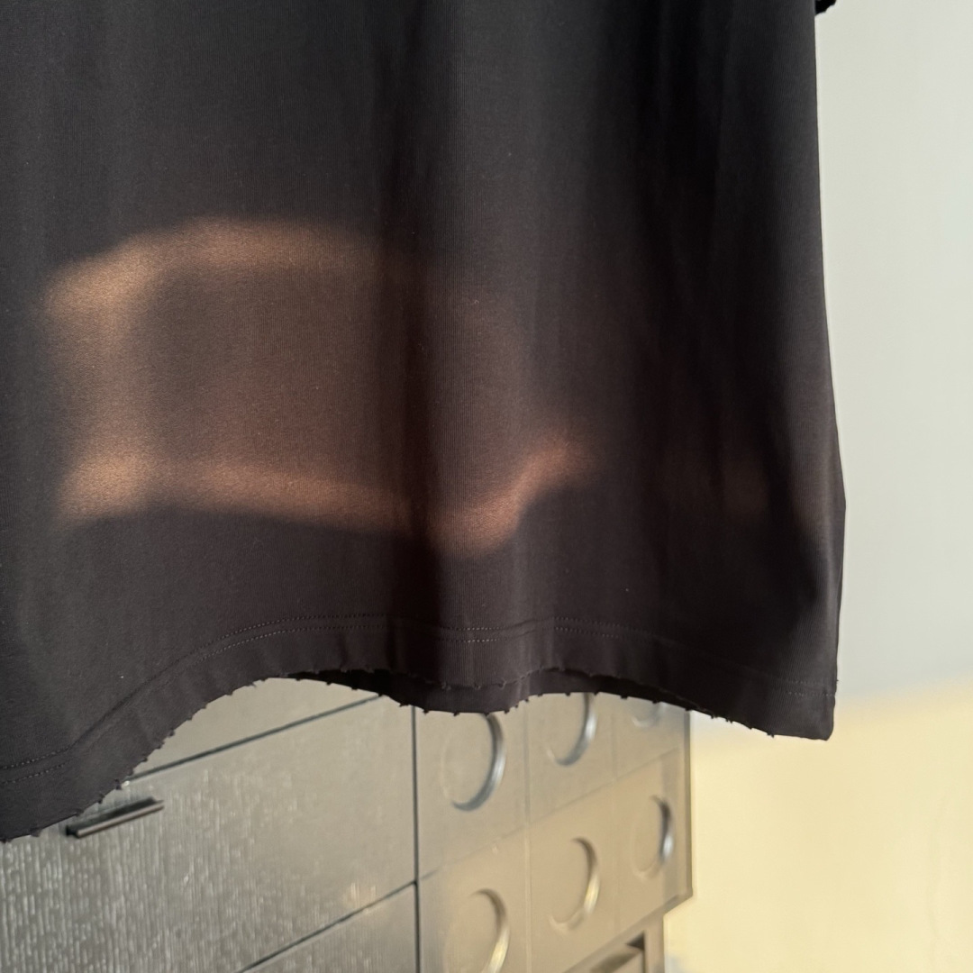 巴黎🌟2026年新款春季短袖🆕采用纯棉面料，手感细腻，超级时尚洋气！码数：XS S M L XL 男女同