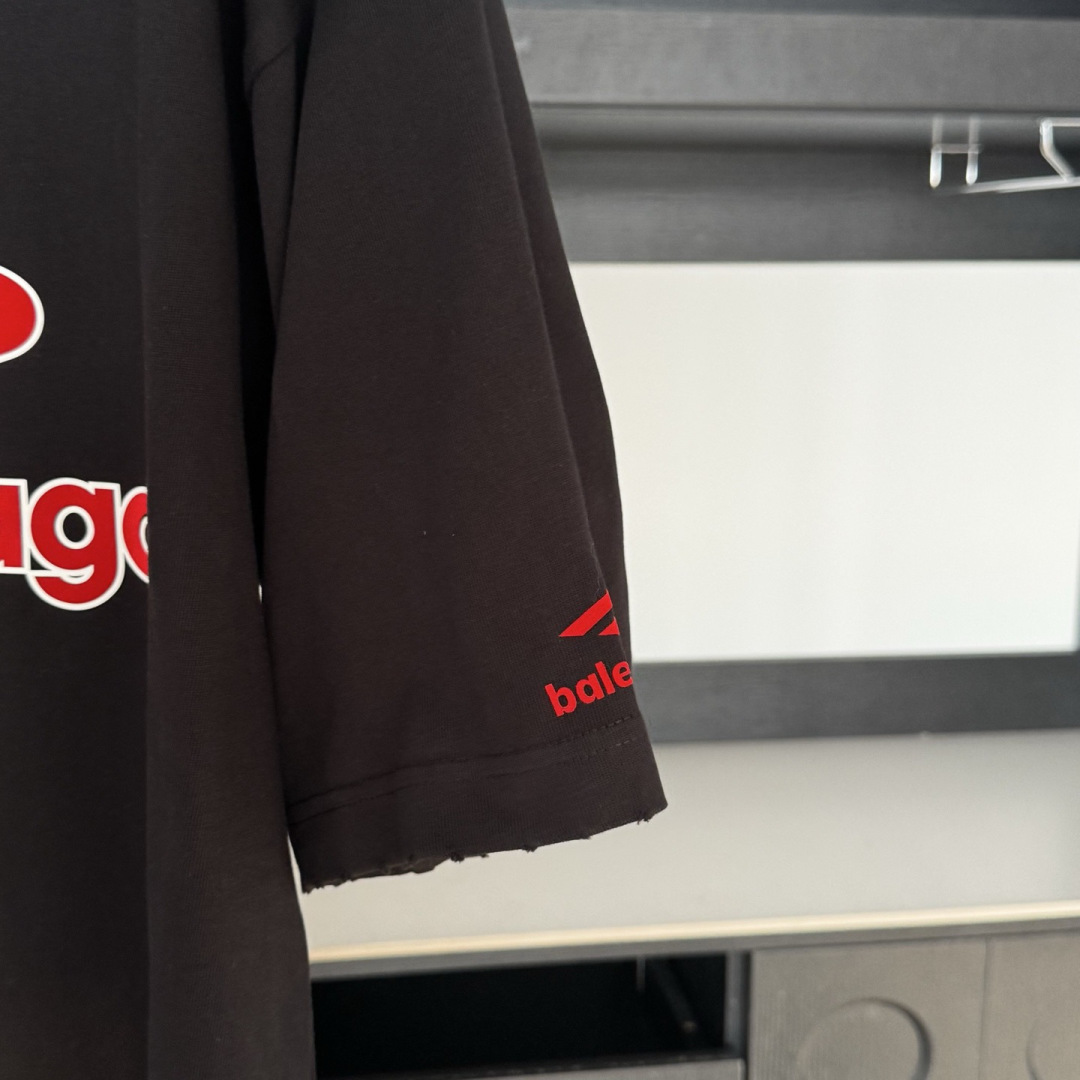 巴黎🌟2026年新款春季短袖🆕采用纯棉面料，手感细腻，超级时尚洋气！码数：XS S M L XL 男女同