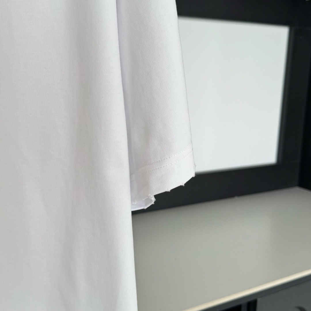 AMI🌟2026年新款春季短袖🆕采用纯棉面料，手感细腻，超级时尚洋气！码数：XS S M L XL 男女