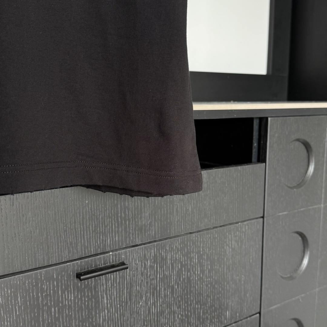 AMI🌟2026年新款春季短袖🆕采用纯棉面料，手感细腻，超级时尚洋气！码数：XS S M L XL 男女