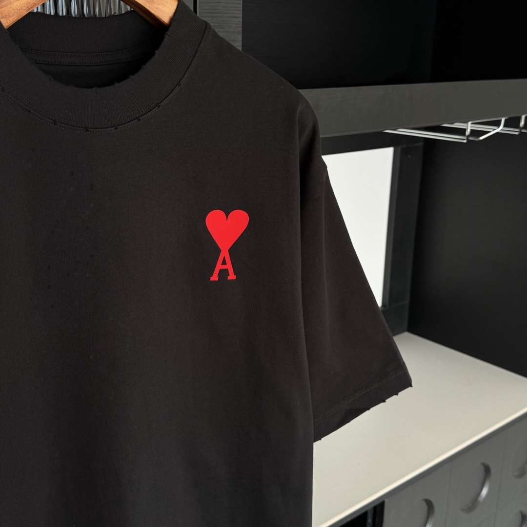 AMI🌟2026年新款春季短袖🆕采用纯棉面料，手感细腻，超级时尚洋气！码数：XS S M L XL 男女