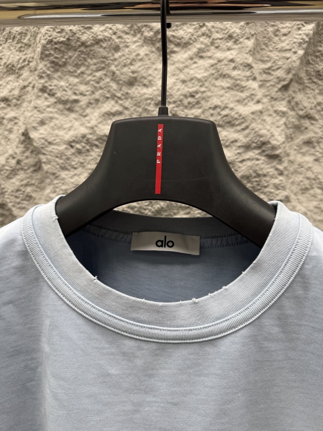 alo 春夏季新款短袖，采用优质棉质水洗面料，渐变工艺超级好看，超级舒适透气，面料极好亲肤舒适轻薄。整体