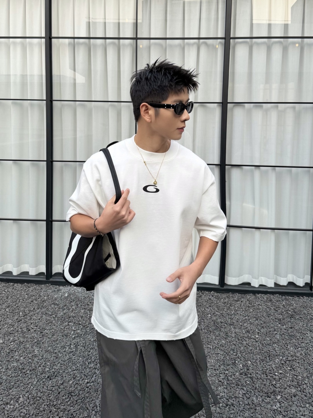 新款春季重磅T恤🆕颜色：黑，白，灰码数：XS-XL款号：52129