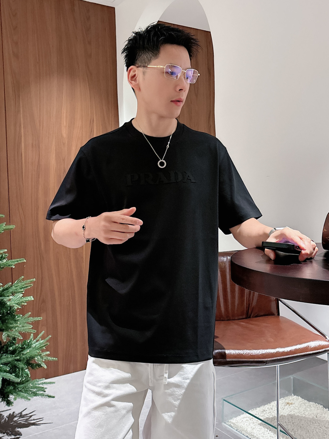 2026春夏新品 普拉达短袖颜色： 白色 石墨灰 黑色码数：M-5XL