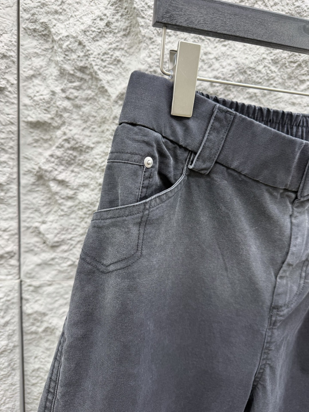Acn🔥🔥春夏季新款直筒裤，采用进口优质水洗面料，整体采用水洗做旧设计工艺，面料柔软舒适！超级时尚，标识