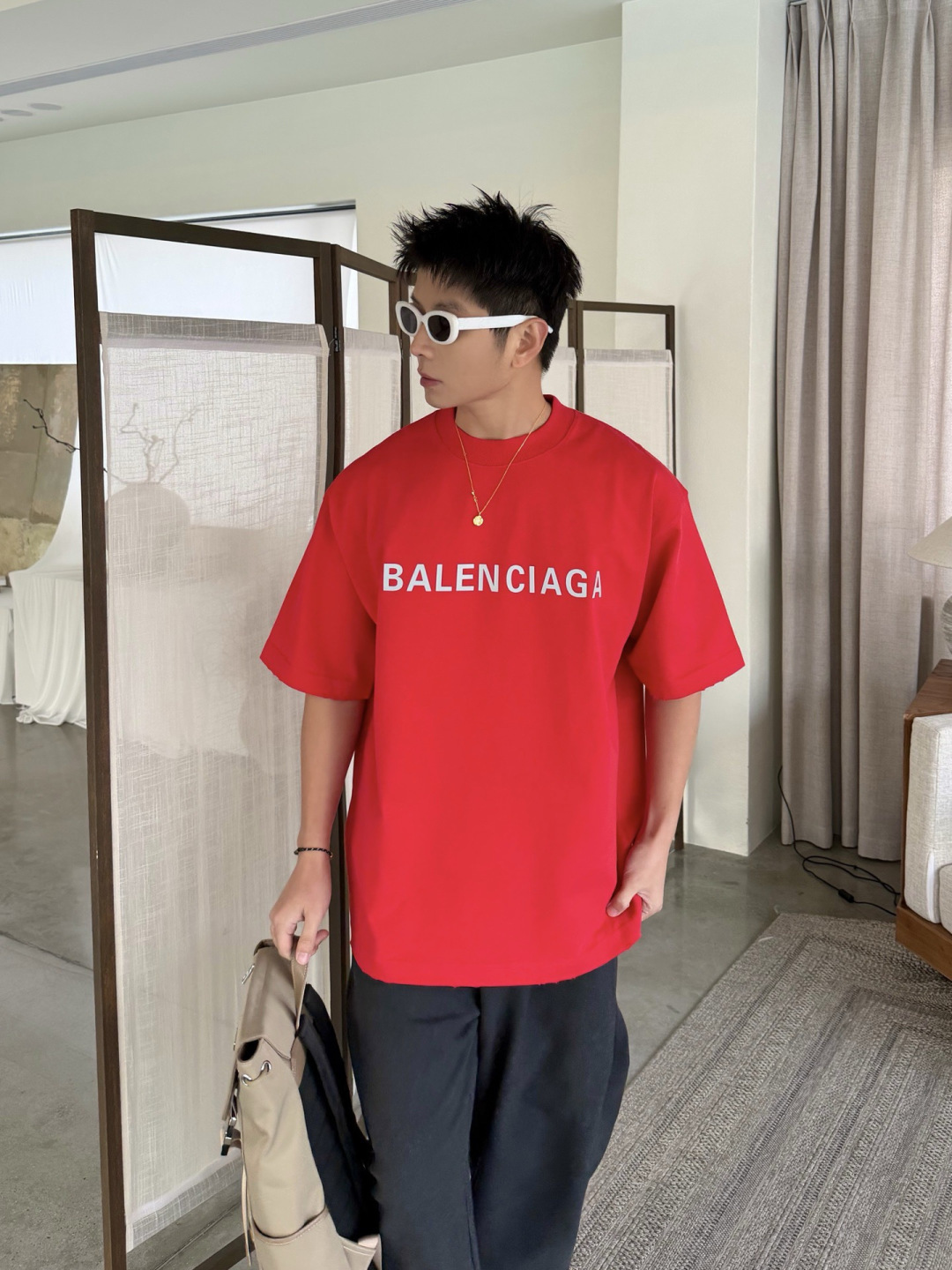 新款春季重磅T恤🆕颜色：黑，白，红码数：XS-XL款号：52135