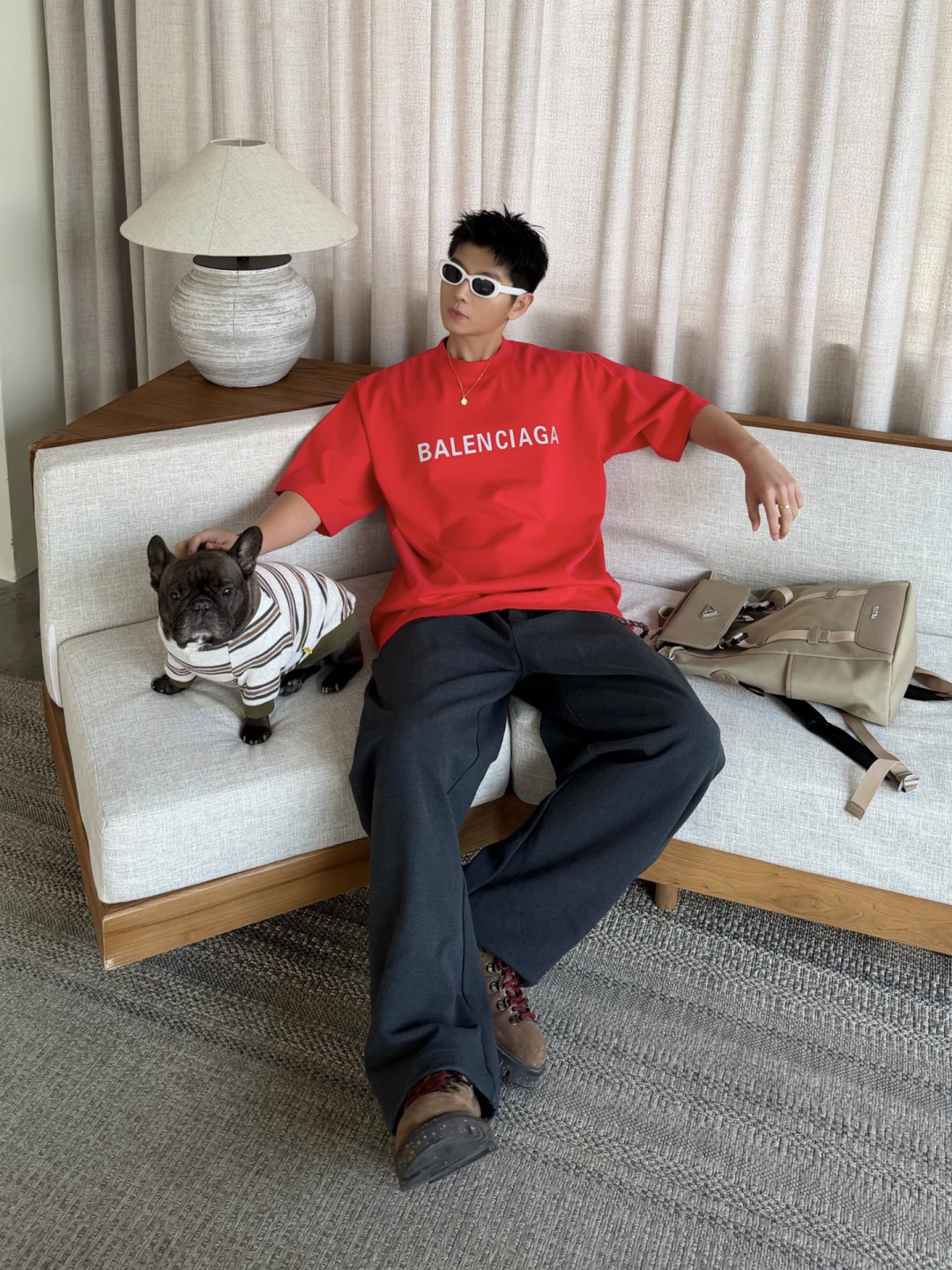 新款春季重磅T恤🆕颜色：黑，白，红码数：XS-XL款号：52135