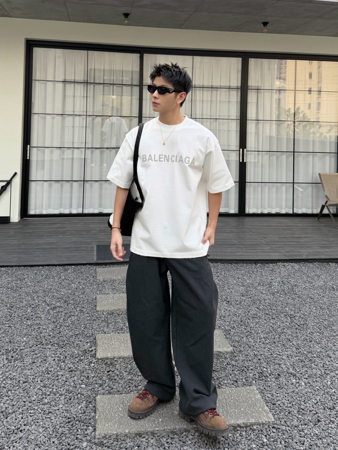 新款春季重磅T恤🆕颜色：黑，白，红码数：XS-XL款号：52135