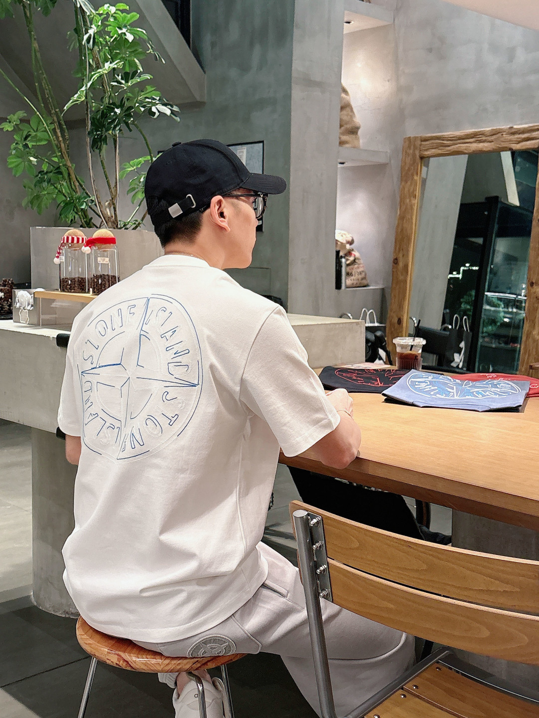 Stone Island 2026春夏短袖系列尺码: M-5XL 微阔版型克重：260克重 潮棉短袖成份