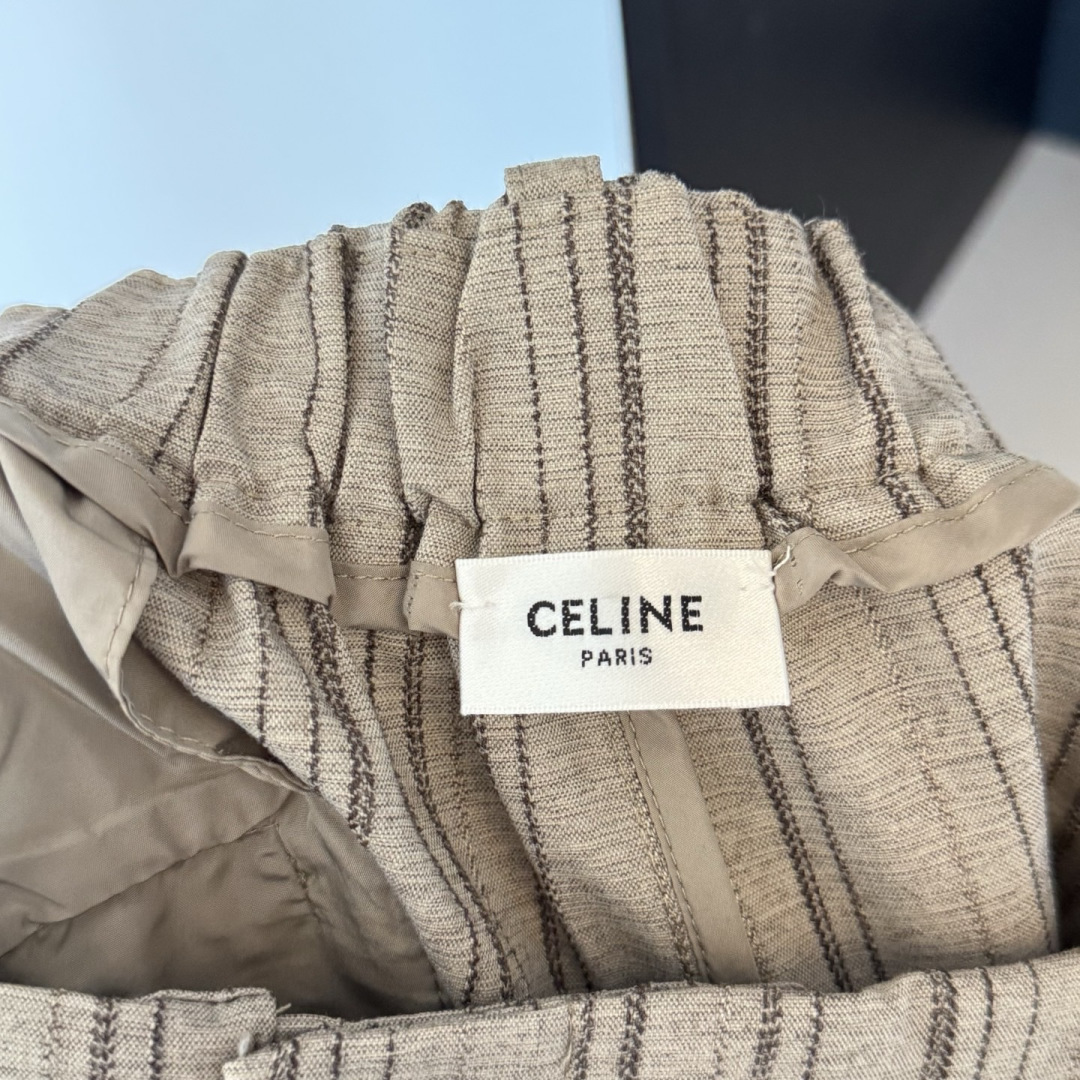 CELINE🌟2026年夏季新款薄款条纹休闲西裤🆕采用优质面料，具有质感，松紧腰带设计，超级时尚洋气！码