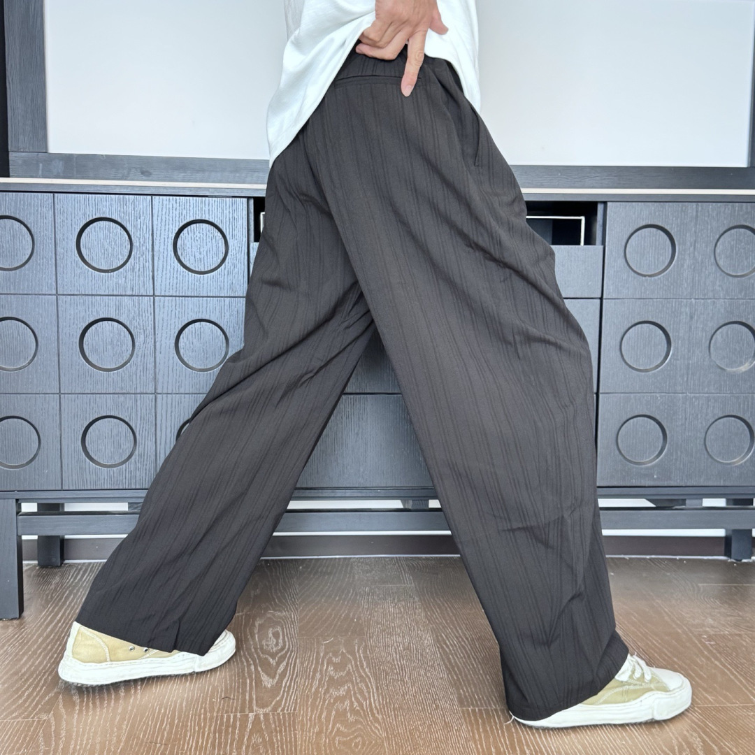 CELINE🌟2026年夏季新款薄款条纹休闲西裤🆕采用优质面料，具有质感，松紧腰带设计，超级时尚洋气！码