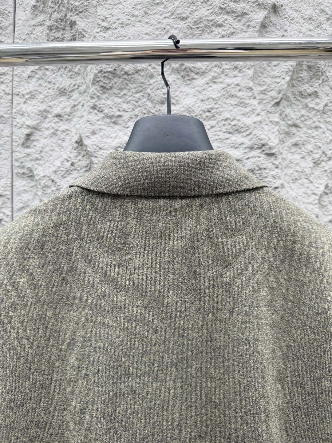 Loro piana 新款老钱风针织短袖，经典设计，简约没有任何多余累赘感，衣橱不可缺少的一件百搭单品，