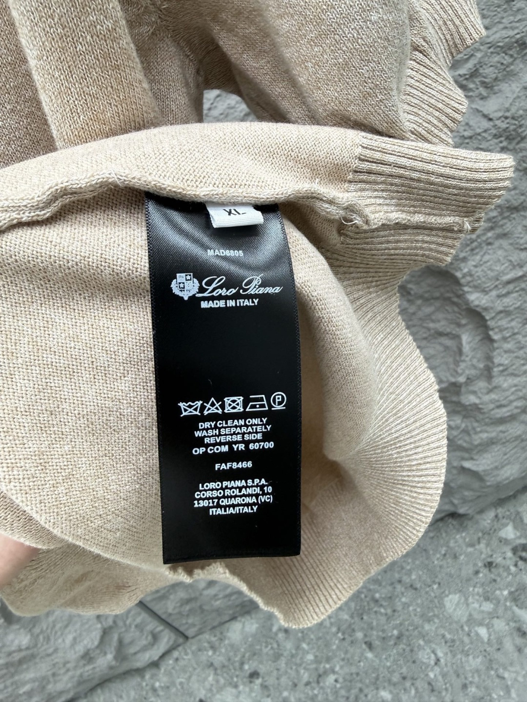 Loro piana 新款老钱风针织短袖，经典设计，简约没有任何多余累赘感，衣橱不可缺少的一件百搭单品，