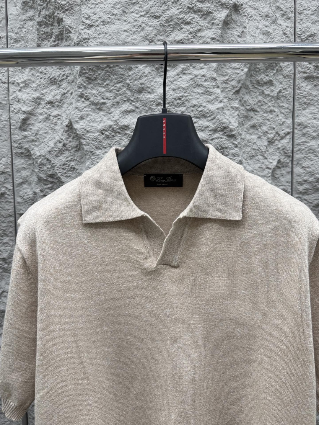 Loro piana 新款老钱风针织短袖，经典设计，简约没有任何多余累赘感，衣橱不可缺少的一件百搭单品，