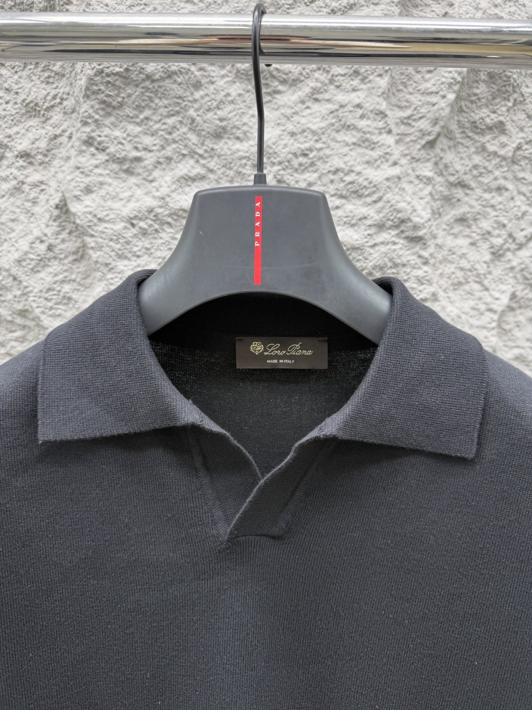 Loro piana 新款老钱风针织短袖，经典设计，简约没有任何多余累赘感，衣橱不可缺少的一件百搭单品，