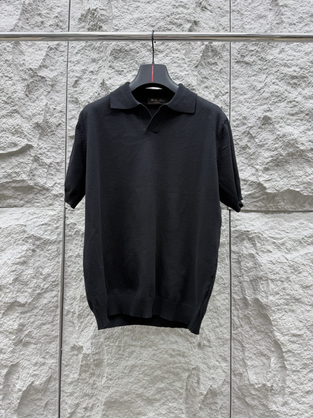 Loro piana 新款老钱风针织短袖，经典设计，简约没有任何多余累赘感，衣橱不可缺少的一件百搭单品，
