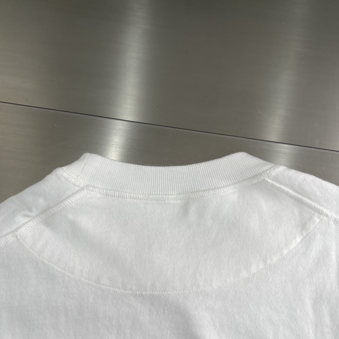 Stone Island 2026ss系列休闲卫衣码数：M-5XL 微阔版型重磅强捻双纱，拥有粗犷的纱结