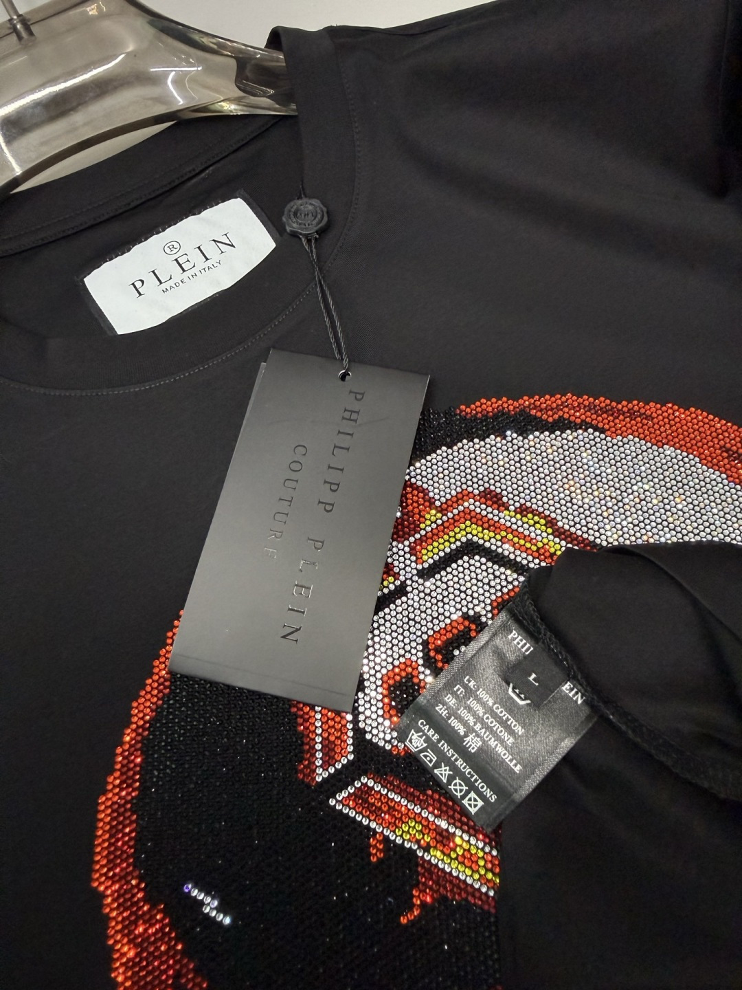 PhiliPP Plein 2026春夏新品施华洛世奇水钻镶嵌骷髅短袖T恤，设计风格极具辨识度，主打潮流