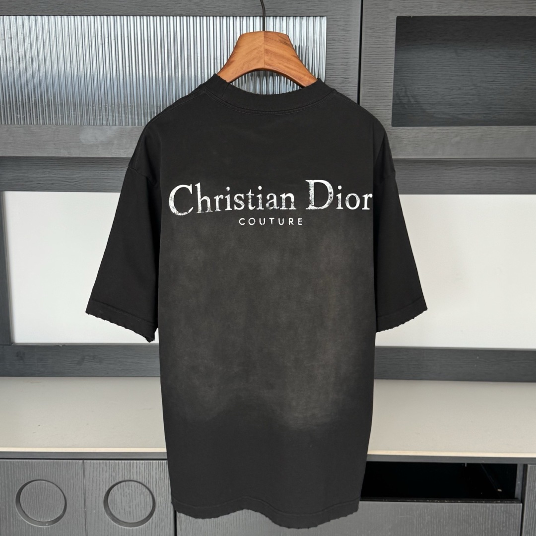Dior🌟2026年新款春季短袖🆕采用纯棉面料，手感细腻，超级时尚洋气！码数：XS S M L XL男女
