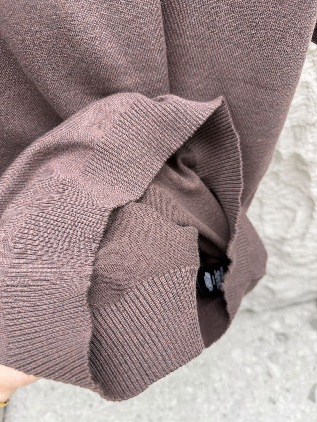 Loro piana 新款老钱风针织短袖，经典设计，简约没有任何多余累赘感，衣橱不可缺少的一件百搭单品，