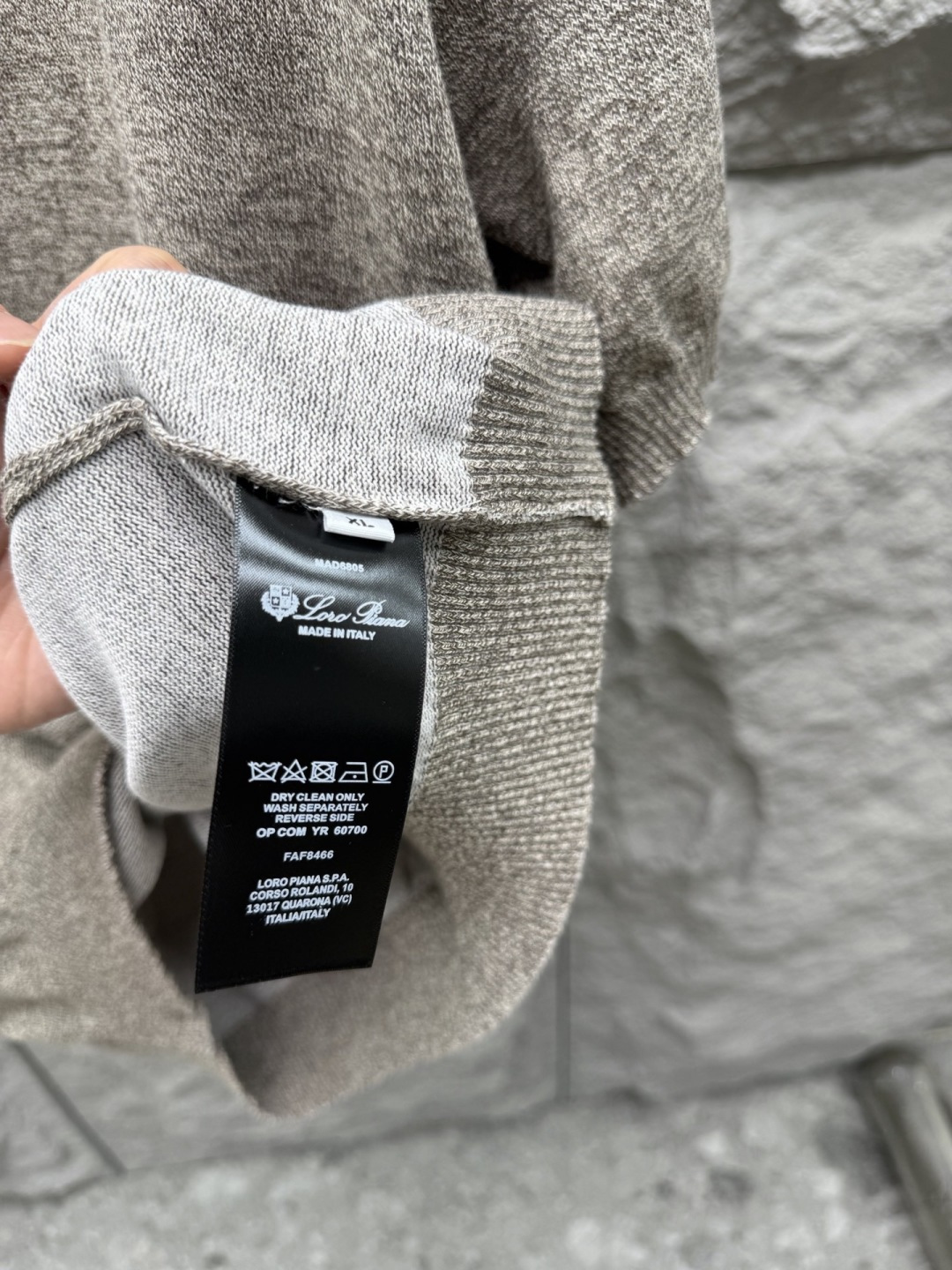 Loro piana 新款老钱风针织短袖，经典设计，简约没有任何多余累赘感，衣橱不可缺少的一件百搭单品，