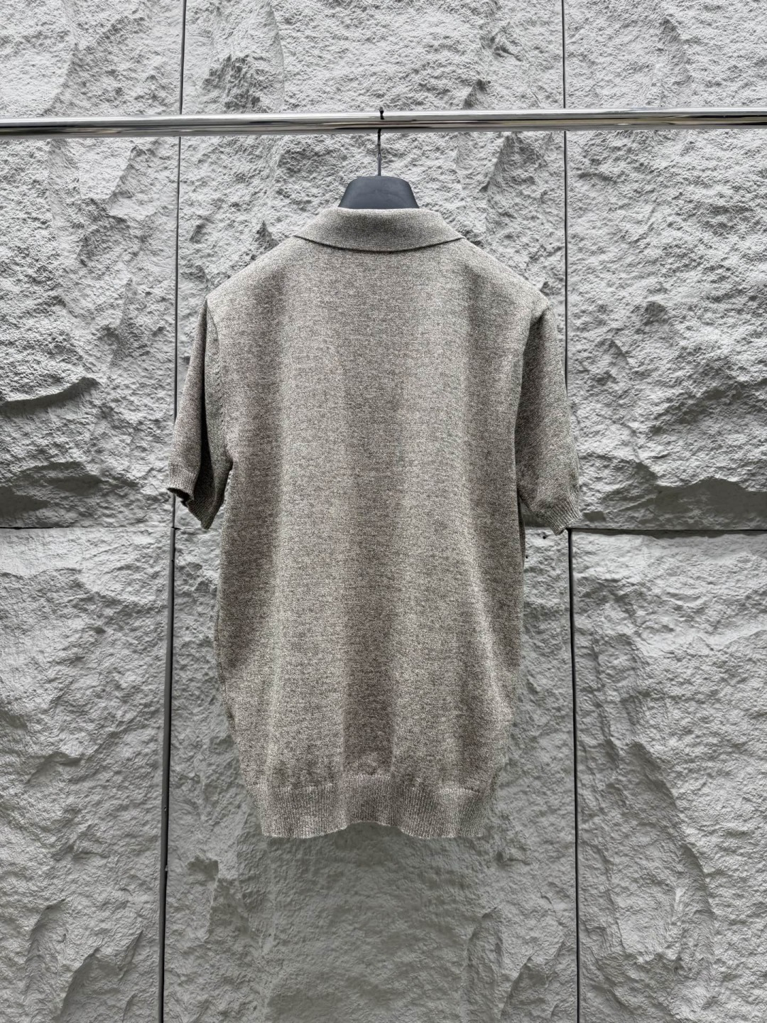 Loro piana 新款老钱风针织短袖，经典设计，简约没有任何多余累赘感，衣橱不可缺少的一件百搭单品，