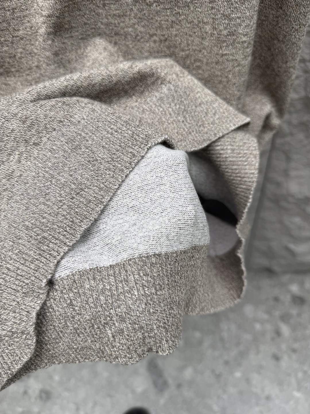 Loro piana 新款老钱风针织短袖，经典设计，简约没有任何多余累赘感，衣橱不可缺少的一件百搭单品，