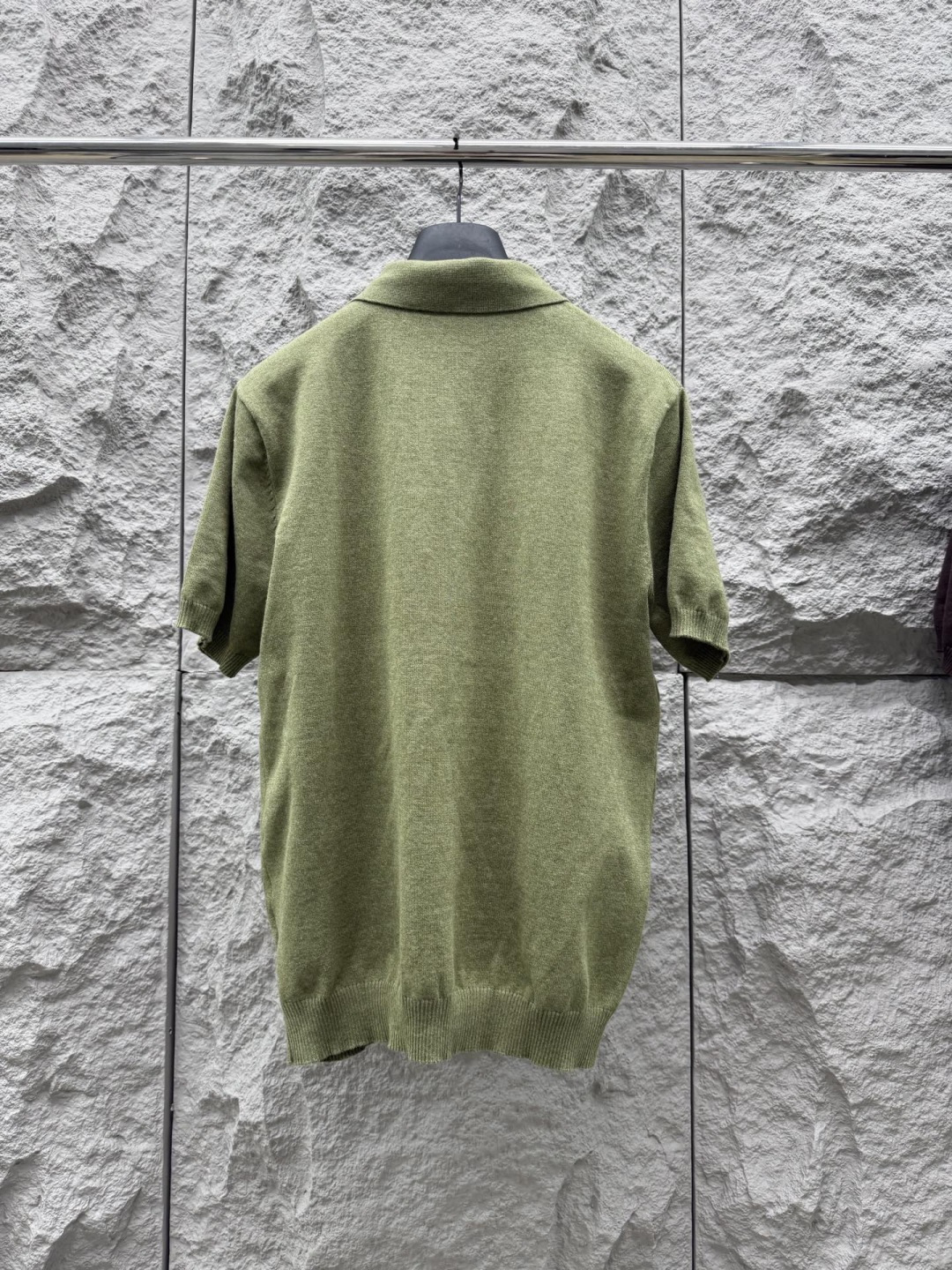 Loro piana 新款老钱风针织短袖，经典设计，简约没有任何多余累赘感，衣橱不可缺少的一件百搭单品，