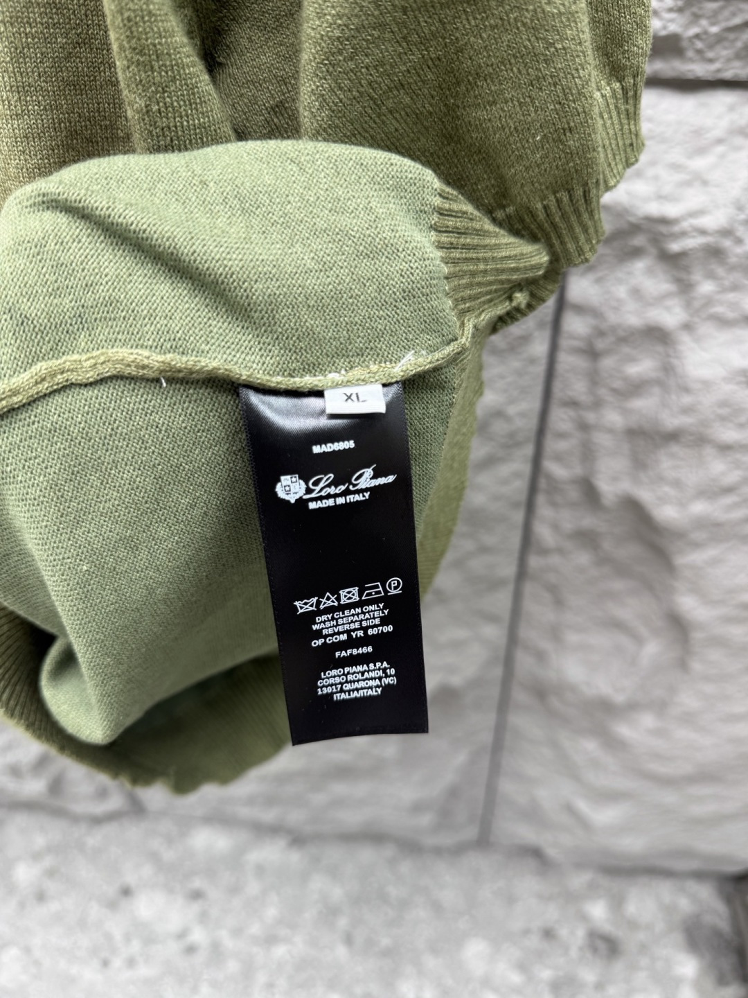 Loro piana 新款老钱风针织短袖，经典设计，简约没有任何多余累赘感，衣橱不可缺少的一件百搭单品，