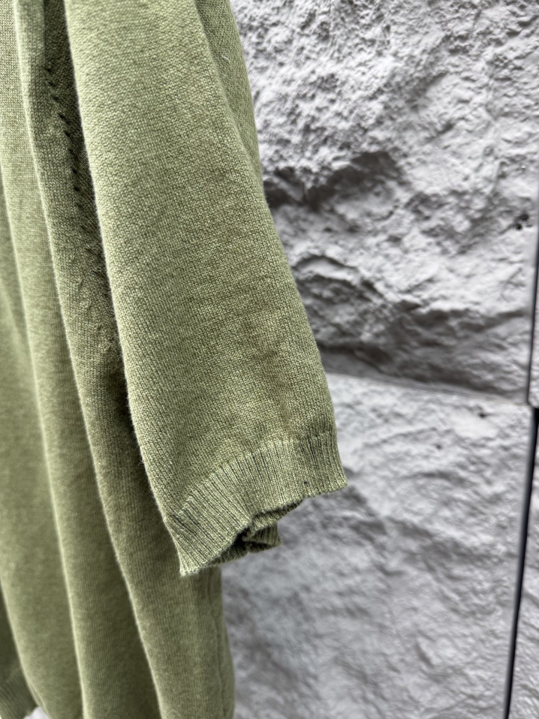 Loro piana 新款老钱风针织短袖，经典设计，简约没有任何多余累赘感，衣橱不可缺少的一件百搭单品，