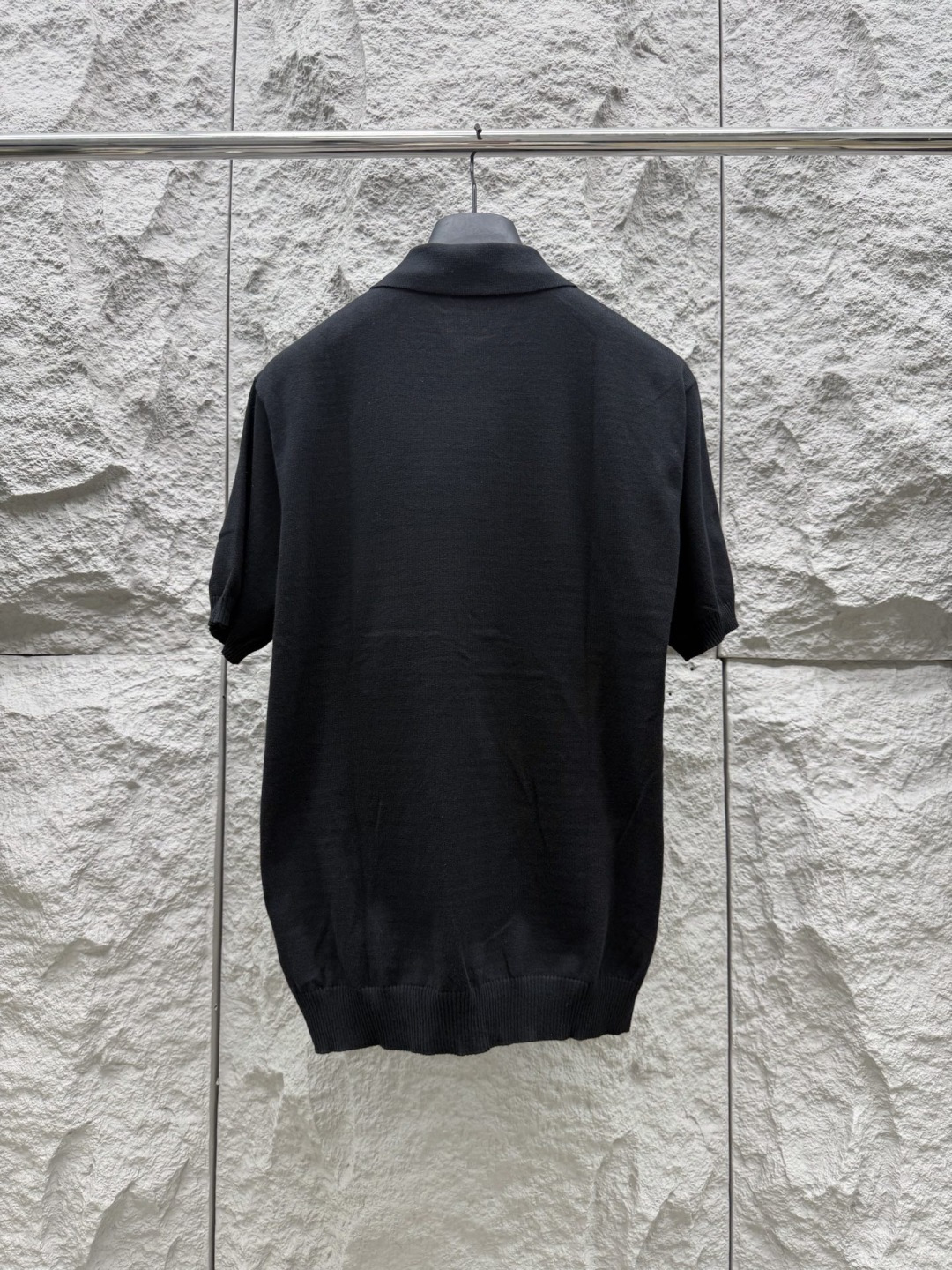 Loro piana 新款老钱风针织短袖，经典设计，简约没有任何多余累赘感，衣橱不可缺少的一件百搭单品，